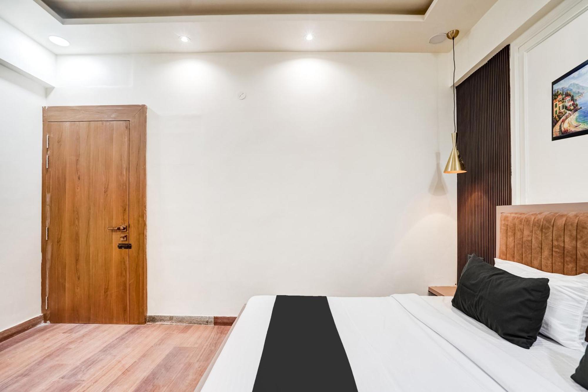 Super Collection O Ratan Lal Nagar Hotell Kanpur Exteriör bild