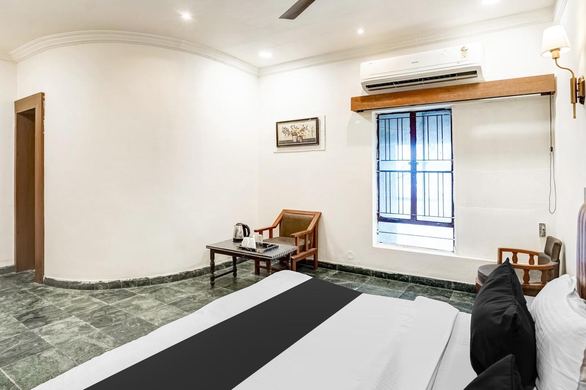Super Collection O Ratan Lal Nagar Hotell Kanpur Exteriör bild