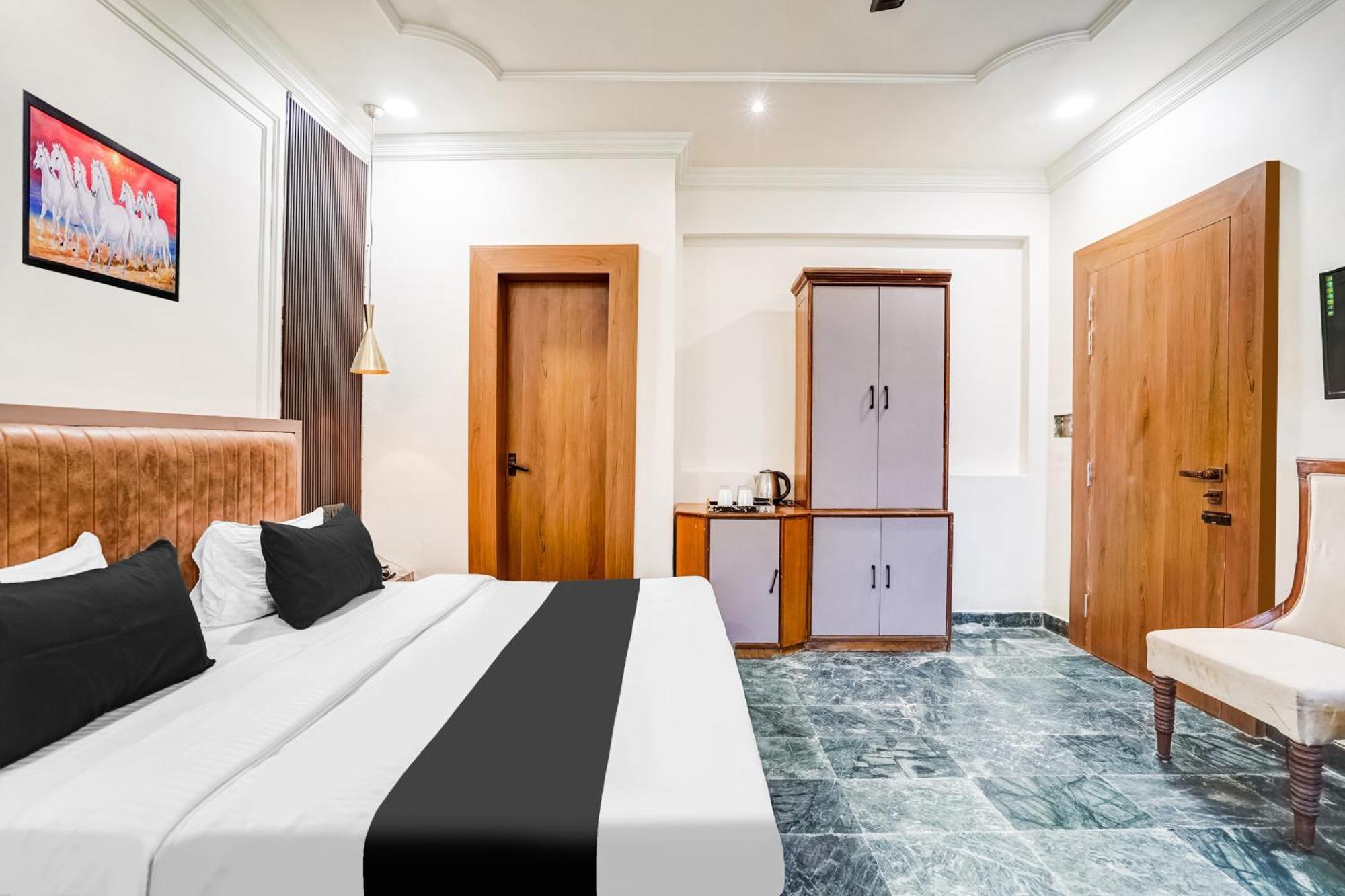 Super Collection O Ratan Lal Nagar Hotell Kanpur Exteriör bild